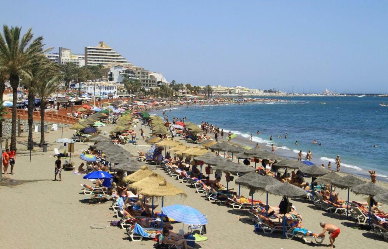 Apartamento Marina Beach ベナルマデナ エクステリア 写真