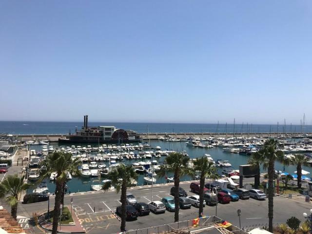 Apartamento Marina Beach ベナルマデナ エクステリア 写真